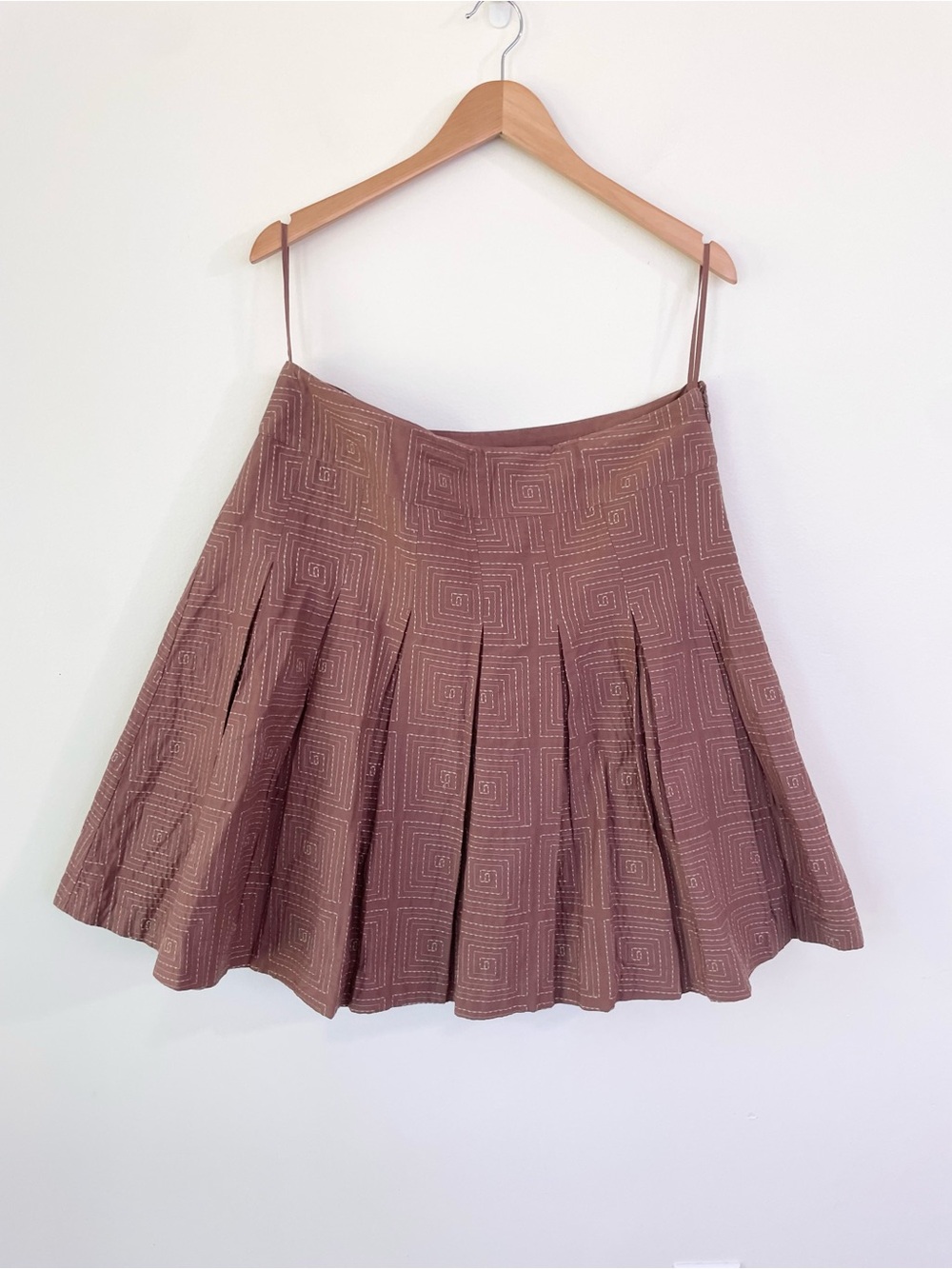 Reiss Pleated Embroidered Astra Skirt Sz 14 Brown Tan Neutral Bohemian Geometric